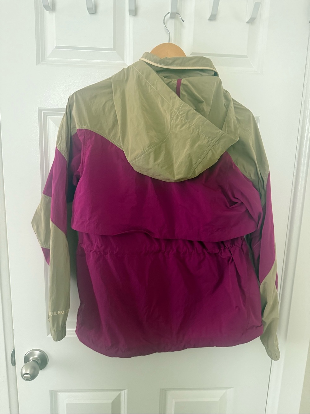 Lululemon Evergreen Anorak Jacket Prosecco / Ripened Raspberry Size 4 - Picture 9 of 15